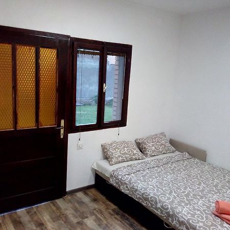 Apartment Minimal Novi Sad Exterior photo